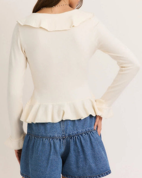 Ruffle Button Long Sleeve